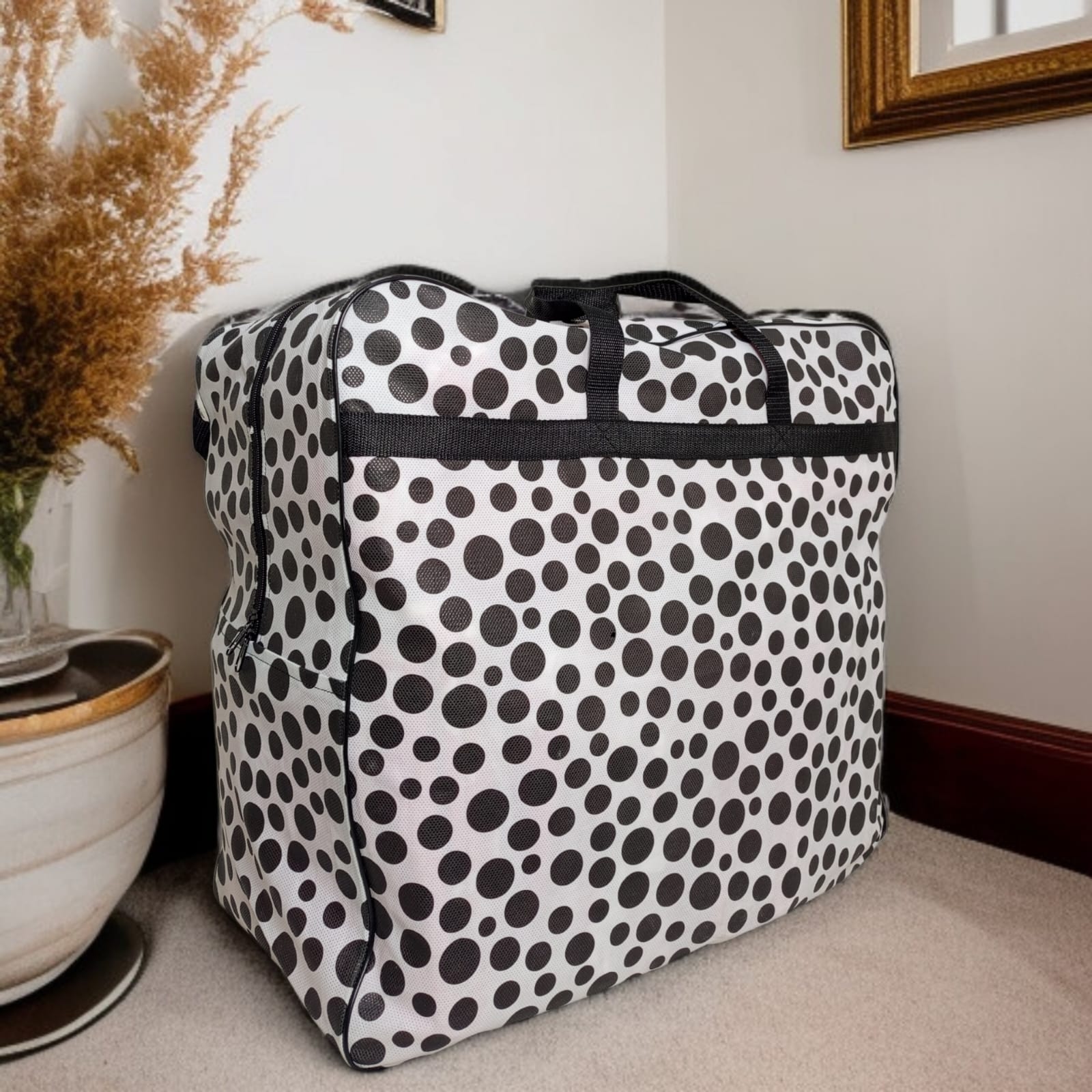 110GSM Non-Woven Luggage Black (Polka Dot)
